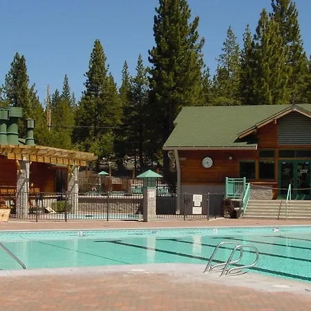 Contemporary Tahoe Donner 3Br Hot Tub- Pet Friendly- Amenity Access